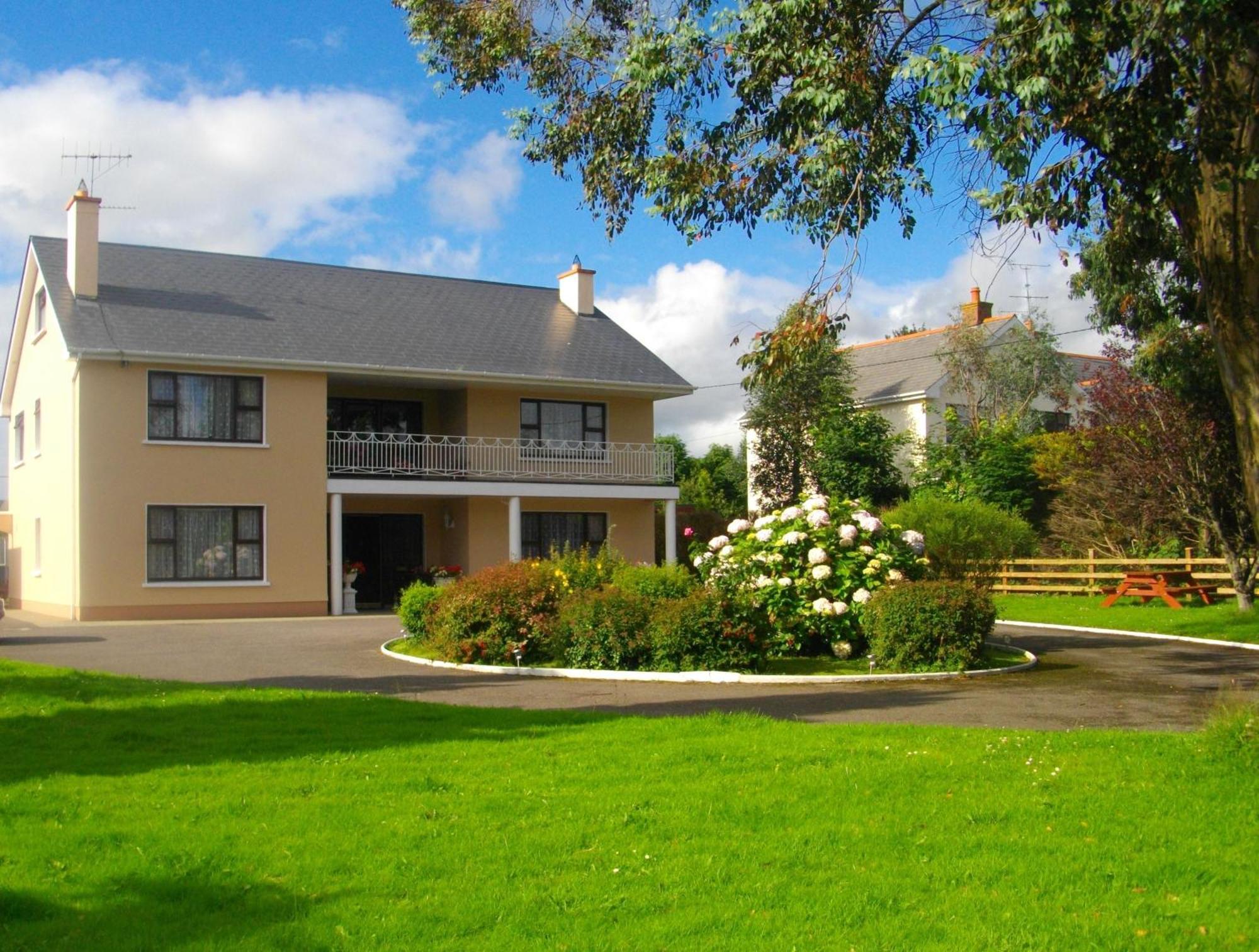 Shepherds Lodge B&B Killarney Exterior photo